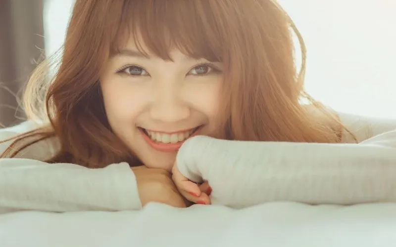 Gái xinh tóc dài cute với vẻ đẹp ngọt ngào và dễ thương đầy lôi cuốn