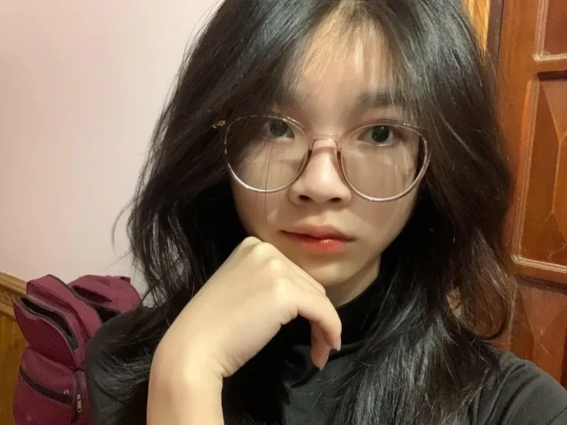 Ảnh gái 2k12 thời trang mang đến cảm giác hiện đại và sáng tạo