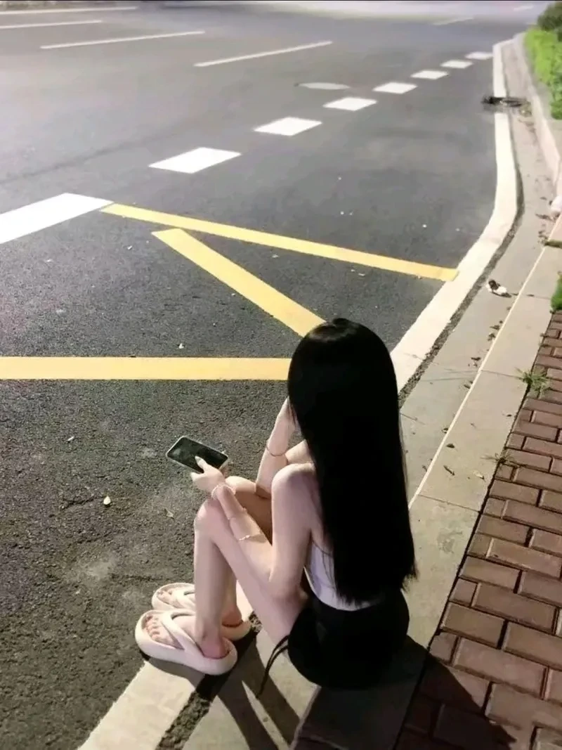Ảnh gái cute 2k2 mang lại cảm giác trẻ trung và đáng yêu