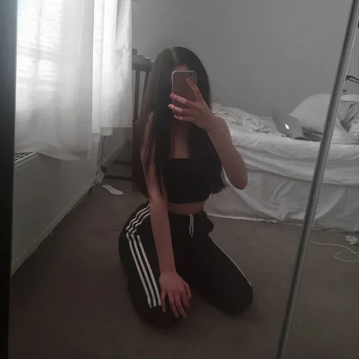 Ảnh selfie gương với máy ảnh cho chất lượng hình ảnh sắc nét