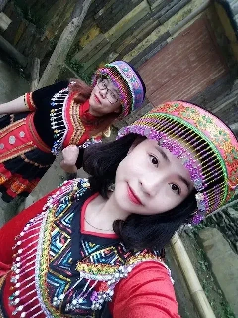 Hình ảnh gái dân tộc Dao Trung Quốc với nét đẹp mộc mạc