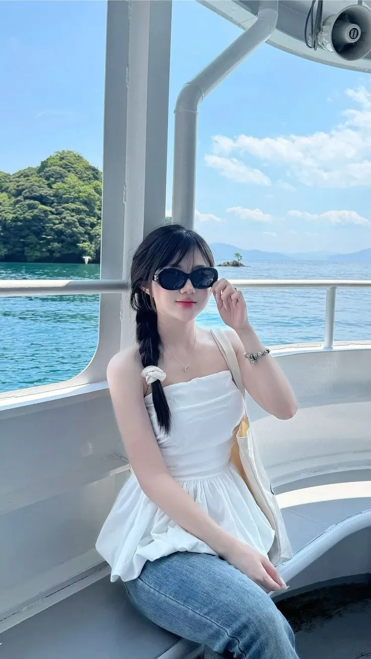 Ảnh gái đẹp mùa xuân mang đến vẻ đẹp tươi trẻ và đầy sức sống