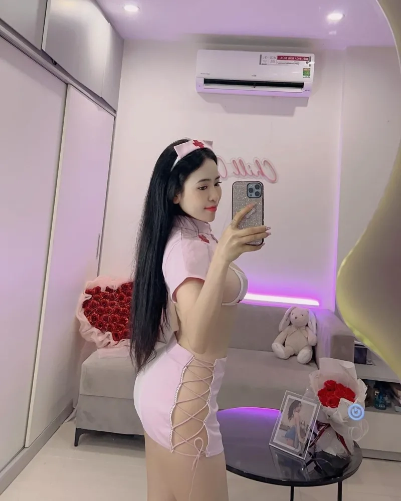 Ảnh gái đẹp trong bộ sưu tập ảnh đen trắng với nét đẹp cổ điển và sâu sắc