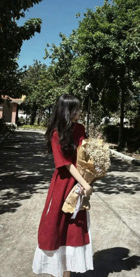 Ảnh gái đẹp chân dài làm nổi bật nét đẹp hình thể tự nhiên