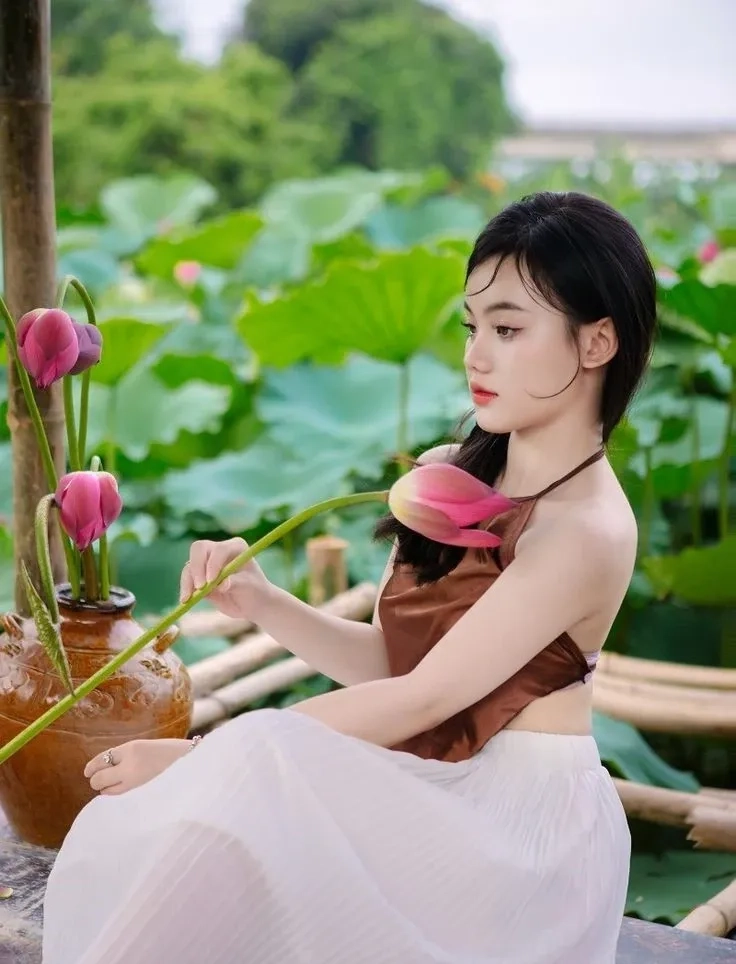 Áo yếm xu hướng mới mang hơi thở hiện đại nhưng vẫn giữ nét truyền thống
