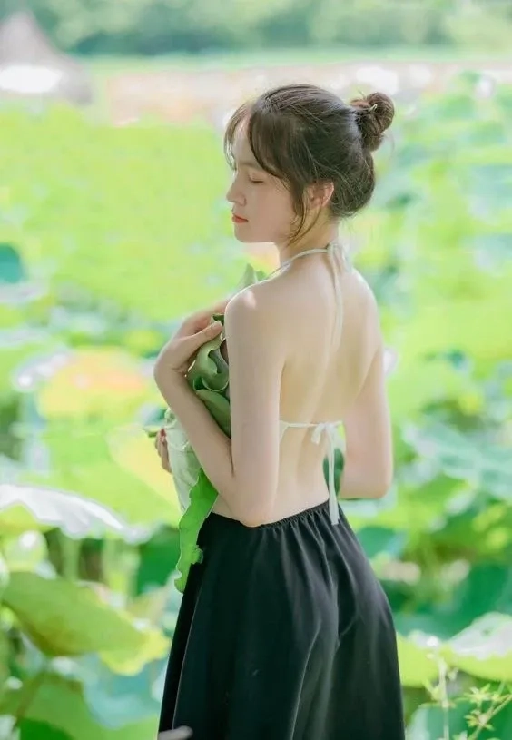 Bộ sưu tập ảnh áo yếm lưu giữ nét đẹp truyền thống qua từng góc nhìn