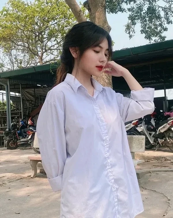 Ảnh gái k8 che mặt tạo cảm giác bí ẩn và thu hút ánh nhìn đặc biệt