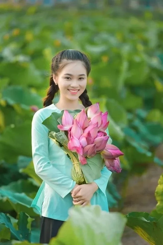 Ảnh gái quê tỏa sáng với nét đẹp dịu dàng, thuần khiết