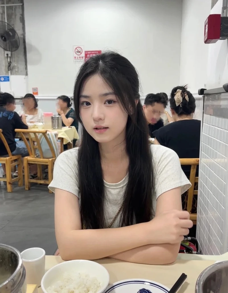 Ảnh bé gái cute Trung Quốc mang đến sự đáng yêu và ngọt ngào tự nhiên
