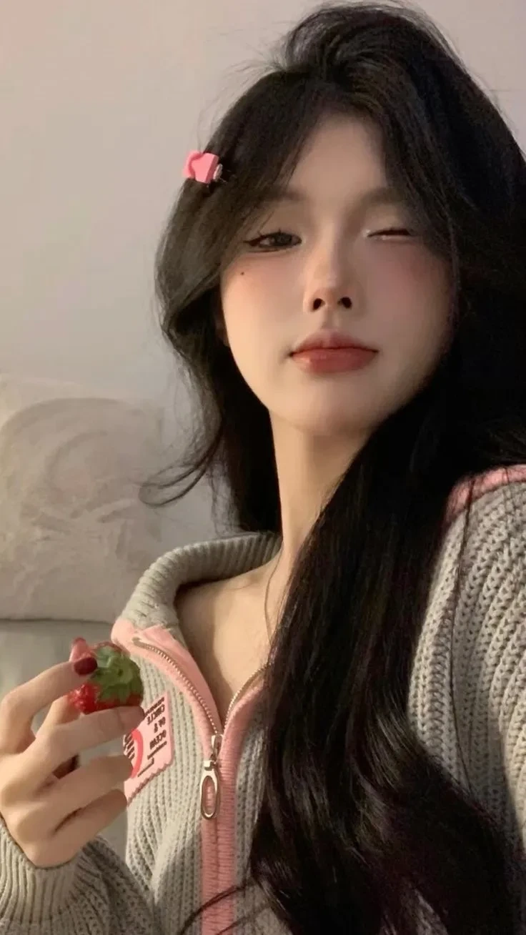 Hình ảnh hot girl Trung Quốc với vẻ đẹp nổi bật và quyến rũ