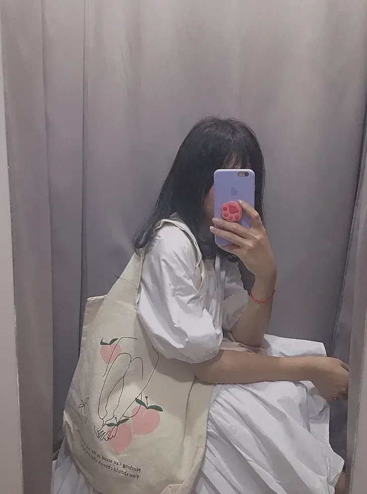 Tải ảnh gái xinh che mặt để tạo avatar đẹp và thu hút