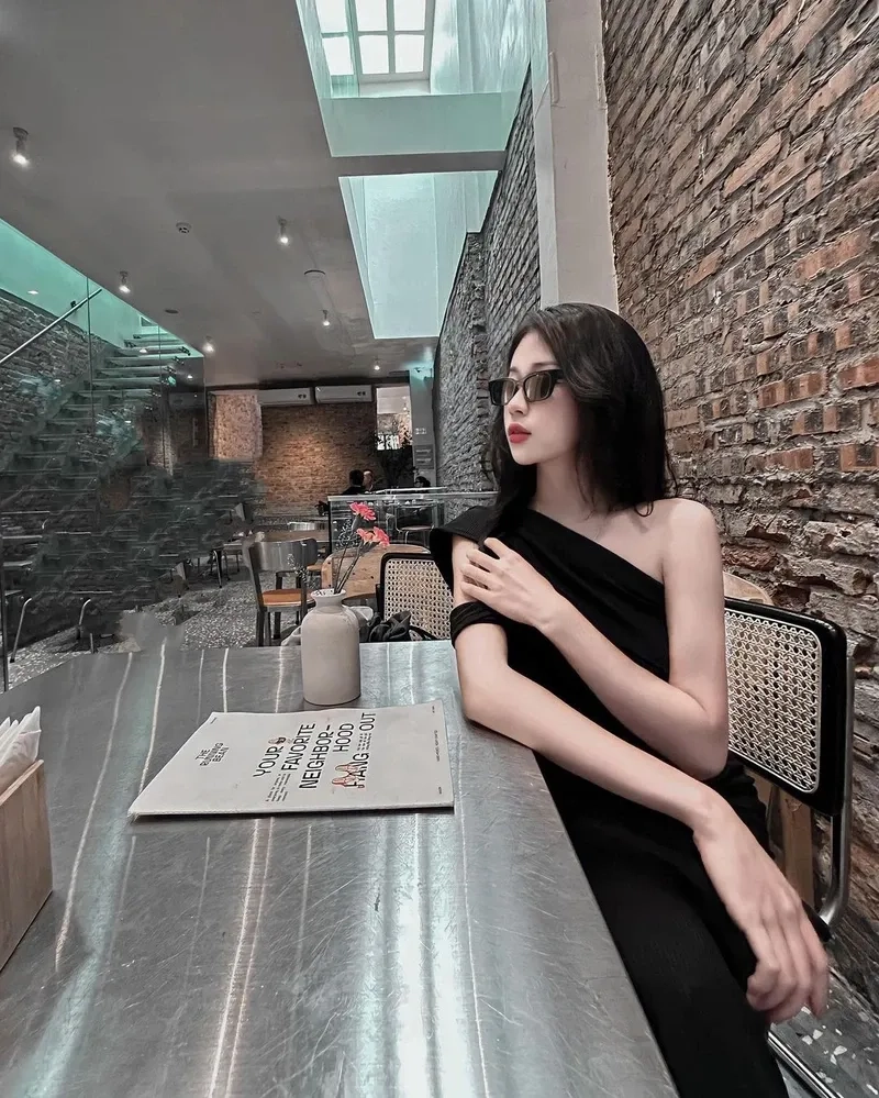 Ảnh gái xinh ngầu Instagram với nét đẹp cá tính cuốn hút mọi ánh nhìn