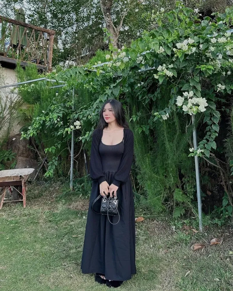 Anh mang gai nổi bật với sự tươi sáng và nét đẹp cuốn hút tự nhiên