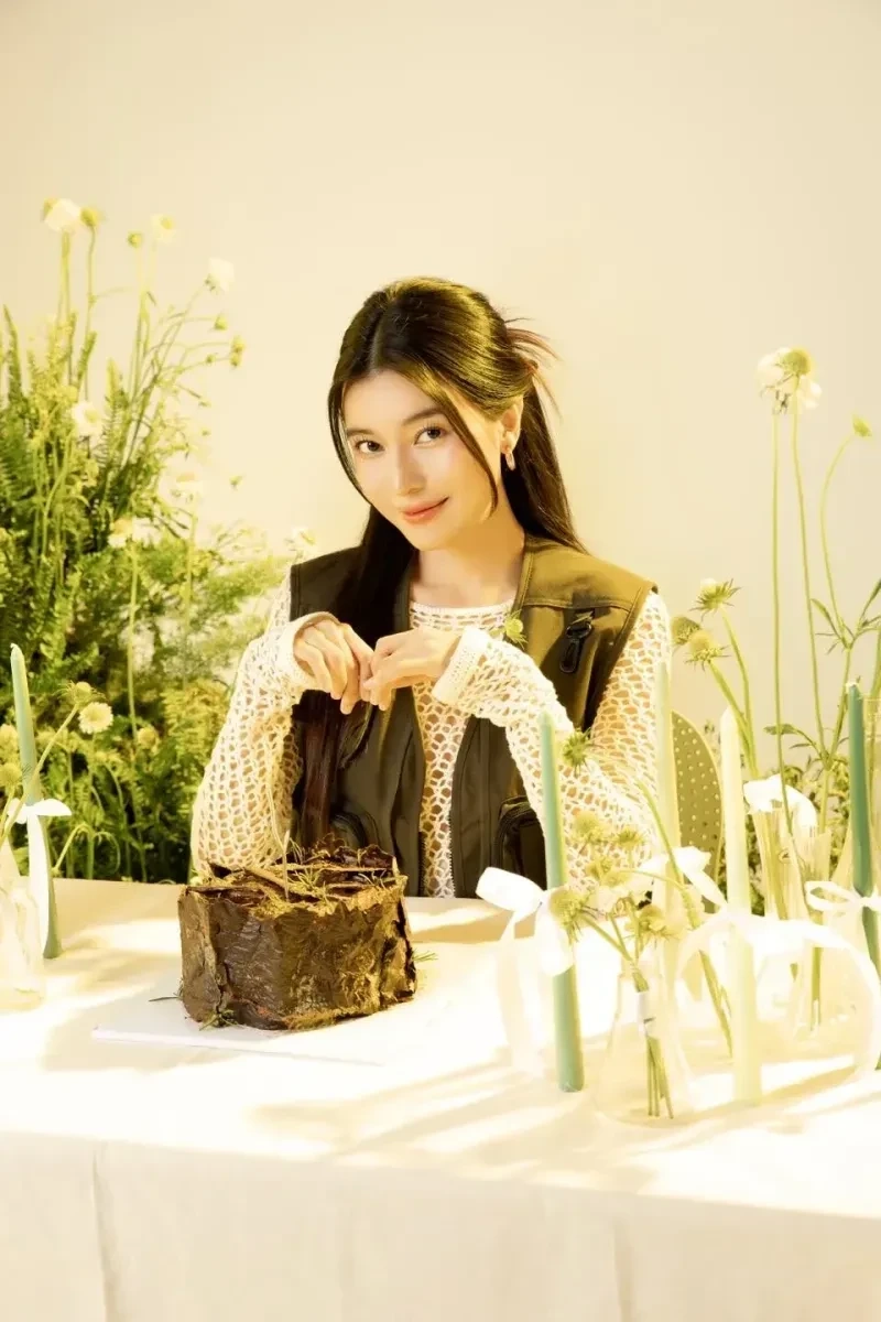 Hoa hậu Cao Thái Hà được biết đến với tài năng và sự thông minh