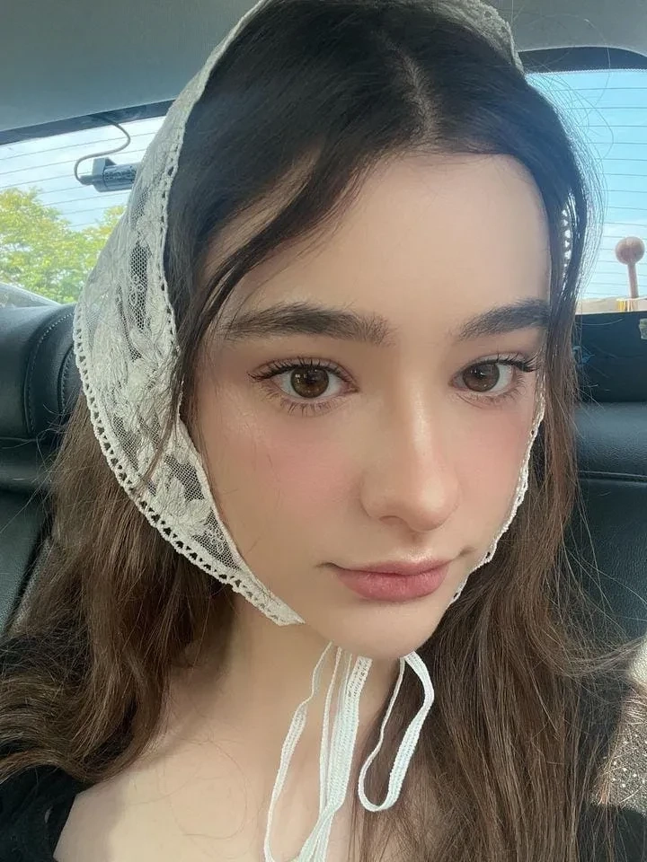 Ảnh gái lớp 5 cute mang đến vẻ dễ thương, hồn nhiên, tươi tắn