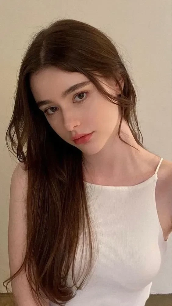 Avatar cute con gái tỏa ra vẻ dễ mến và tươi mới mỗi ngày