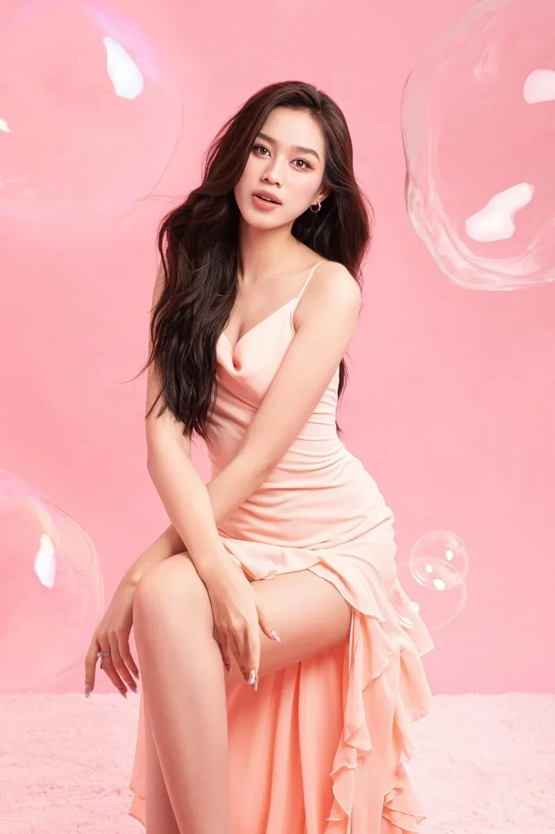Hoa hậu Đỗ Thị Hà thi Miss World ghi dấu ấn mạnh mẽ trên sân khấu