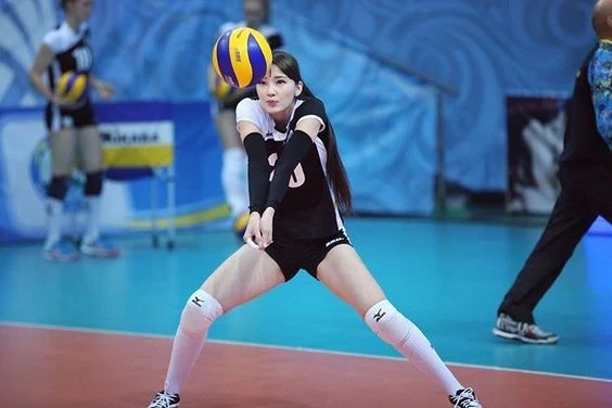 Vitamin gái xinh sexy nổi bật với phong cách cuốn hút và quyến rũ