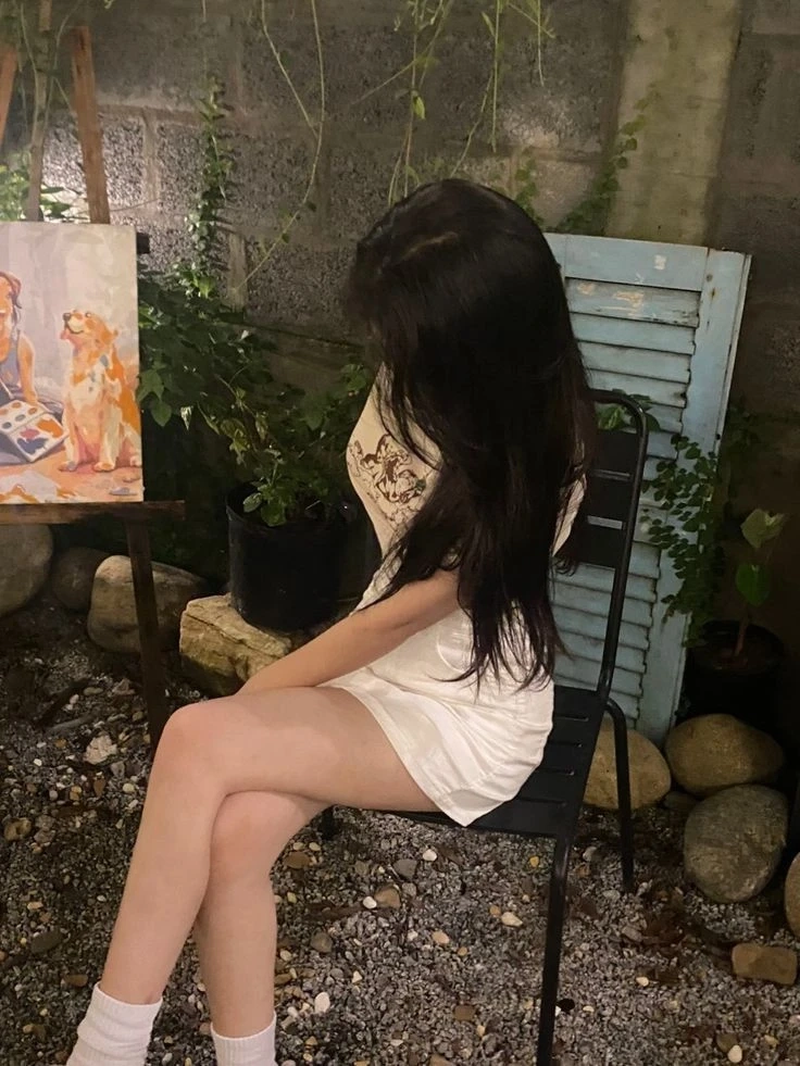 Gái đẹp che mặt mang đến sự nhẹ nhàng và nét bí ẩn đầy cuốn hút