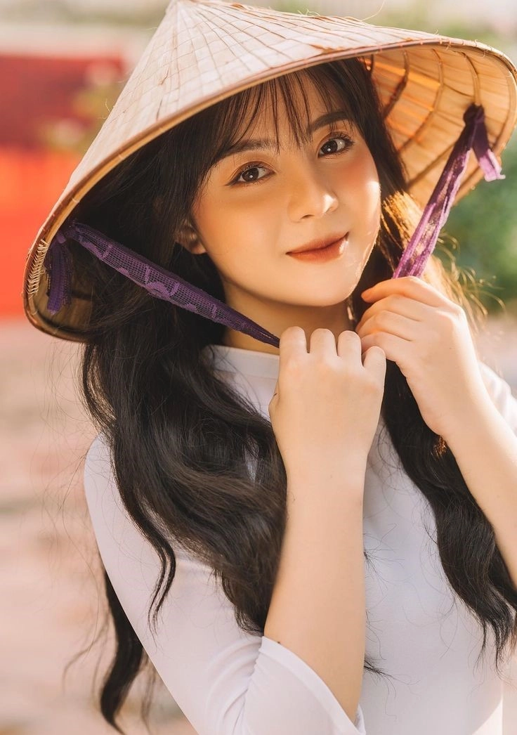 Gái xinh 2007 thể hiện nét dịu dàng và đáng yêu trong khung hình