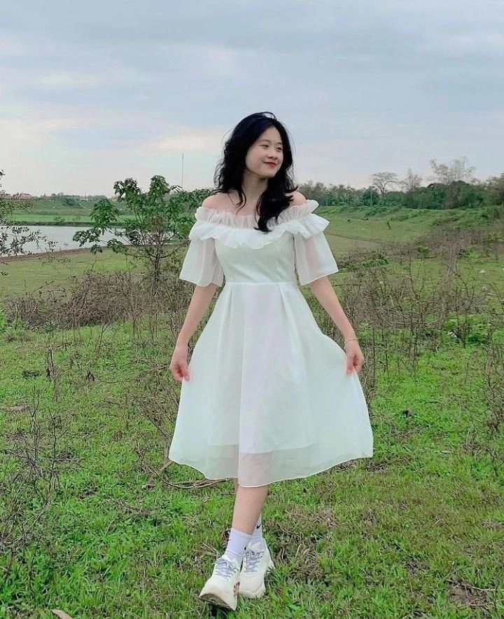 Gái xinh mặc áo dài live livestream gây ấn tượng mạnh mẽ