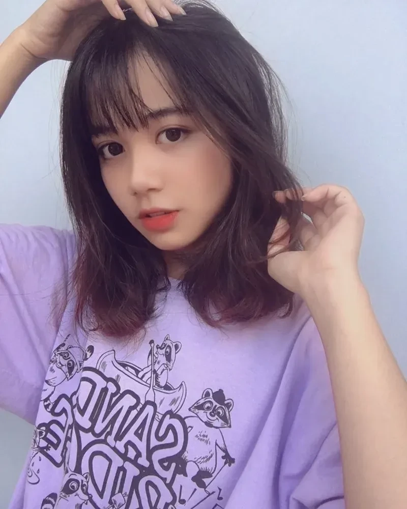 Kiểu tóc ngắn cho mặt tròn làm tôn lên sự cân đối và sắc nét