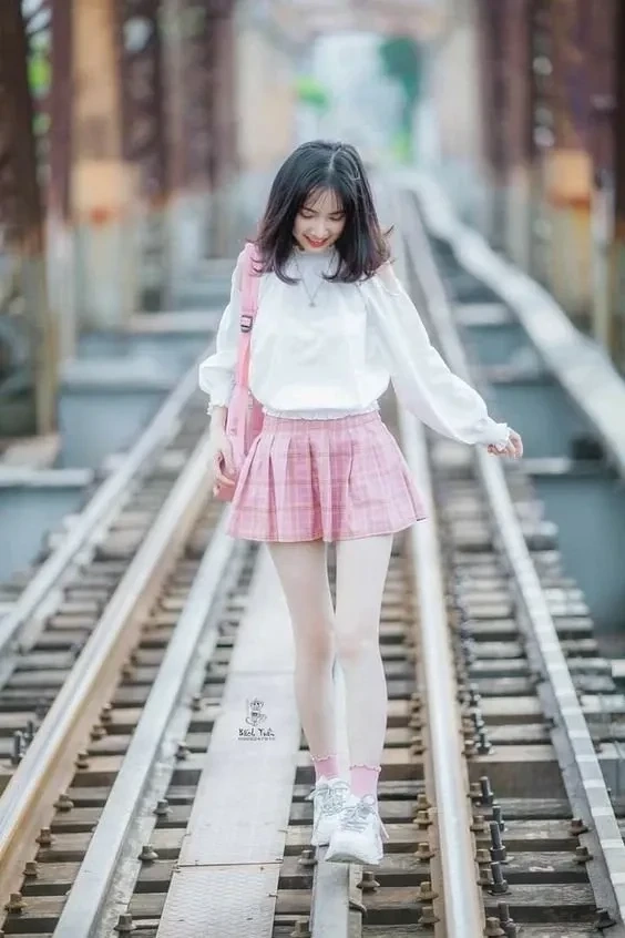 Gái xinh tóc ngắn ngang vai mang đến phong cách năng động, hiện đại