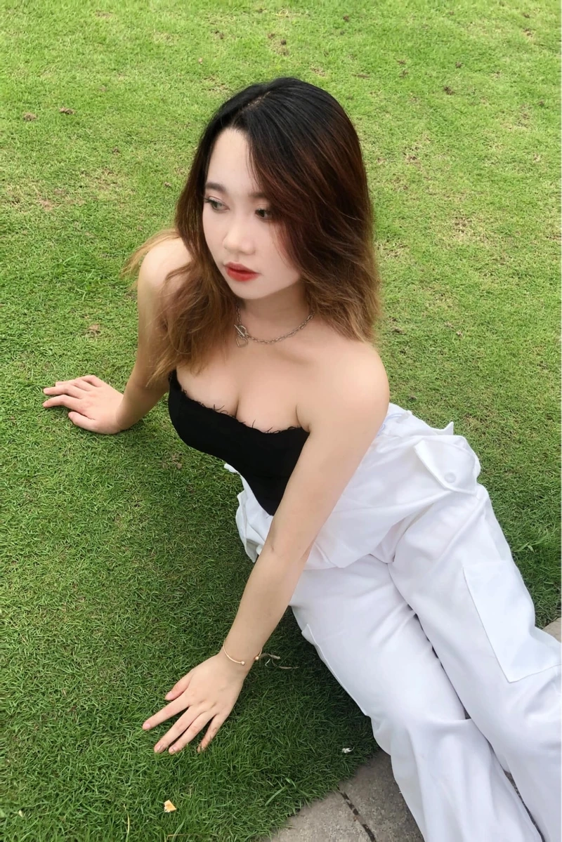Ảnh gái k6 che mặt tạo nét bí ẩn và cuốn hút đặc biệt