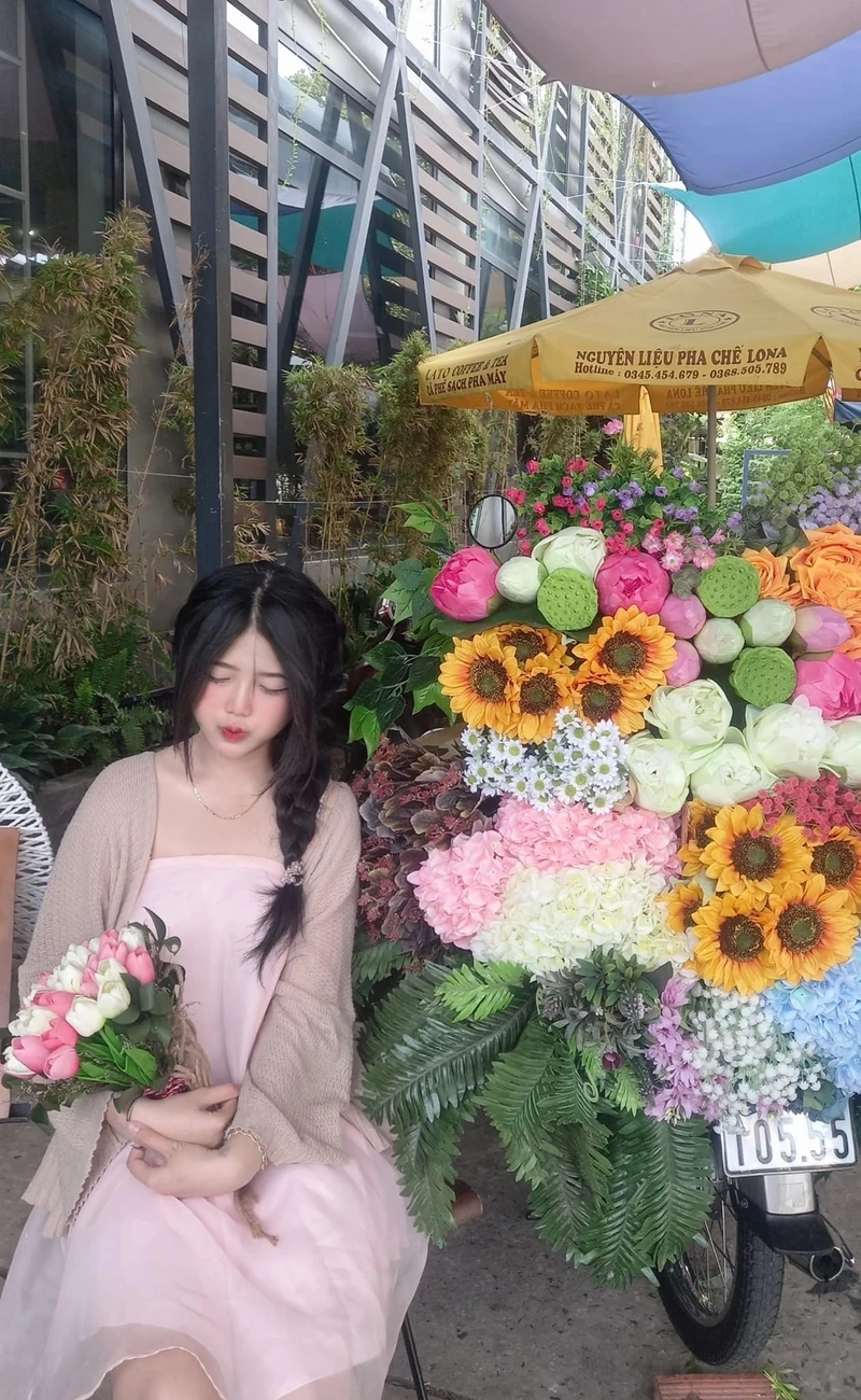 Ảnh gái k6 tóc dài làm nổi bật vẻ dịu dàng và nữ tính