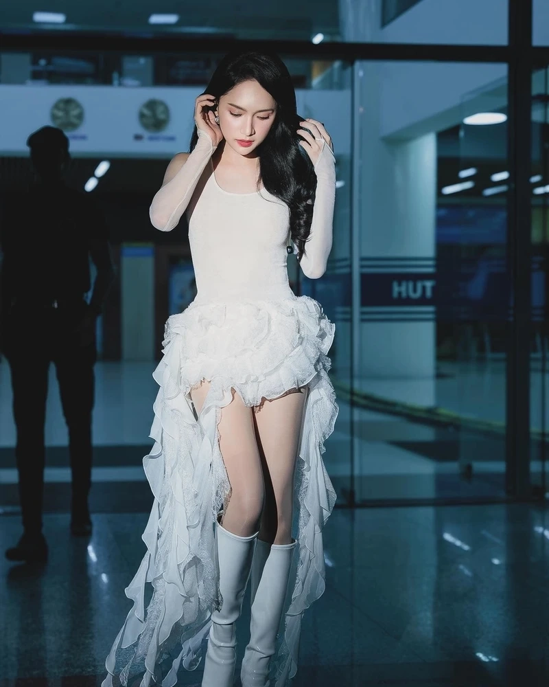 Hương Giang Idol chuyển giới để lại dấu ấn đặc biệt trong sự nghiệp