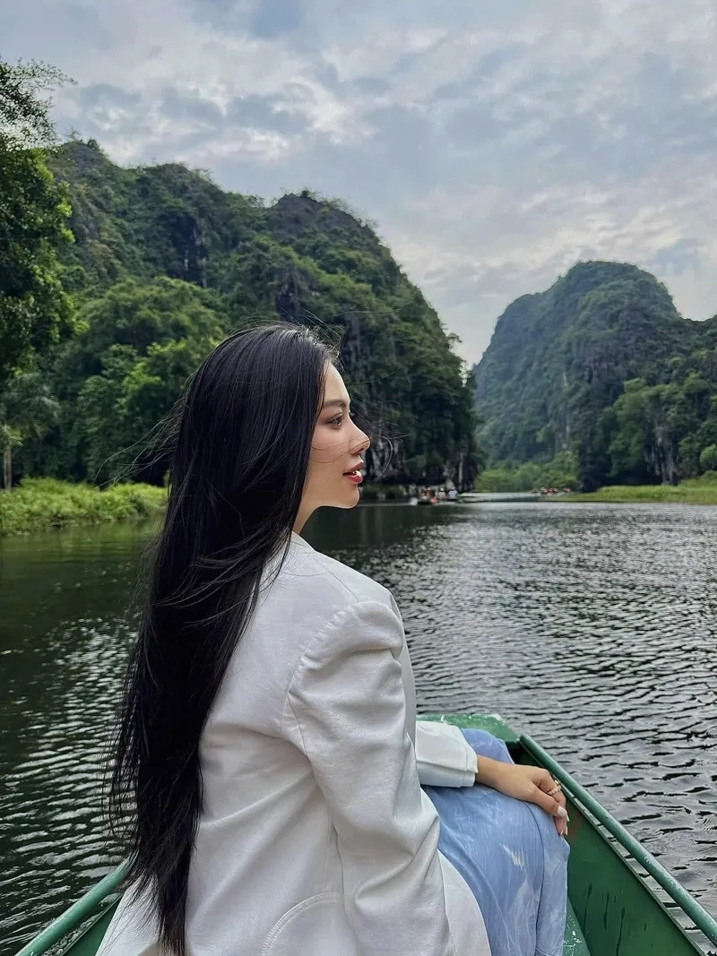 Ảnh Kim Duyên luôn được người hâm mộ tìm kiếm và chia sẻ rộng rãi