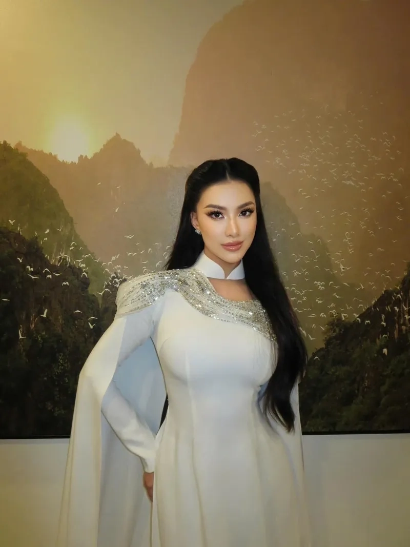 Nguyễn Kim Duyên là đại diện xuất sắc của Việt Nam tại các cuộc thi sắc đẹp