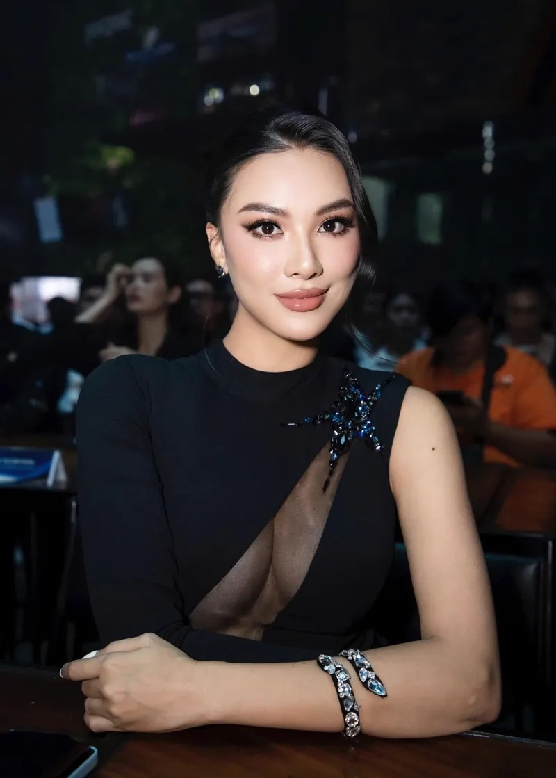 Nguyễn Huỳnh Kim Duyên luôn là cái tên được yêu mến trong các cuộc thi sắc đẹp