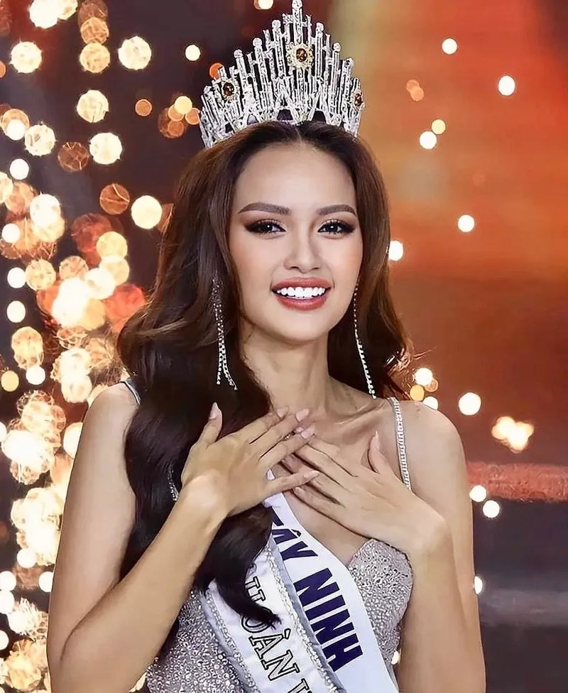 Hoa hậu Ngọc Châu là niềm tự hào lớn của Việt Nam trên đấu trường sắc đẹp