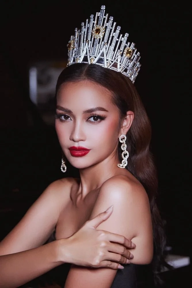 Nguyễn Thị Ngọc Châu là hoa hậu nổi bật với tài năng và sắc đẹp
