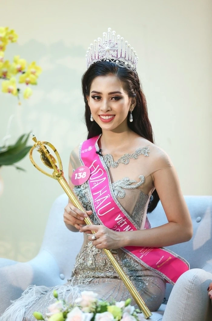 Hoa hậu Tiểu Vy đăng quang mang đến niềm tự hào cho Việt Nam