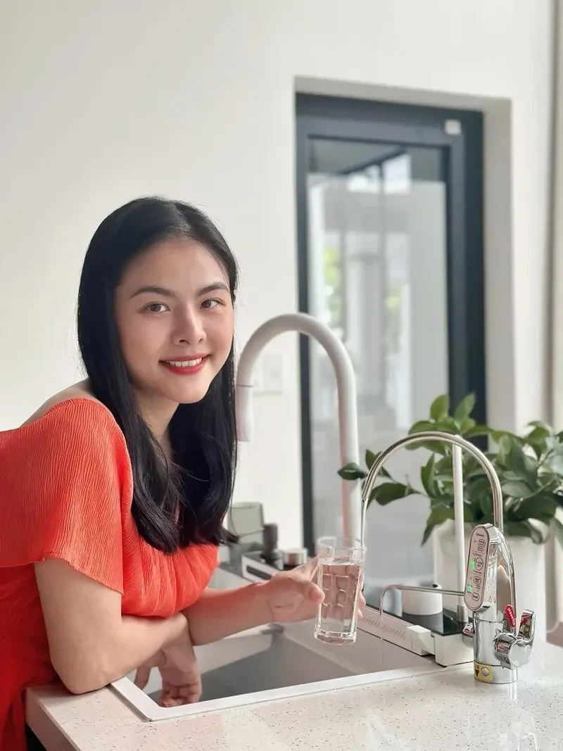 Diễn viên Vân Trang hiện nay tham gia nhiều dự án phim đáng chú ý