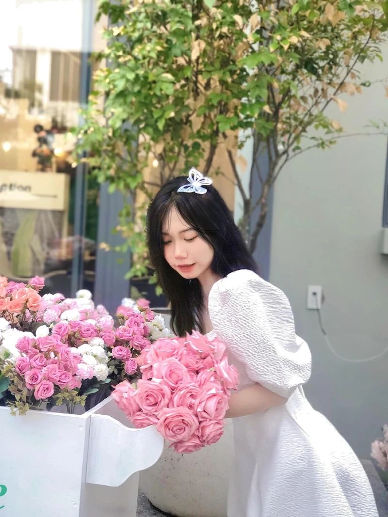 Gái xinh 2025 mới nhất, nổi bật với vẻ đẹp hiện đại và cuốn hút