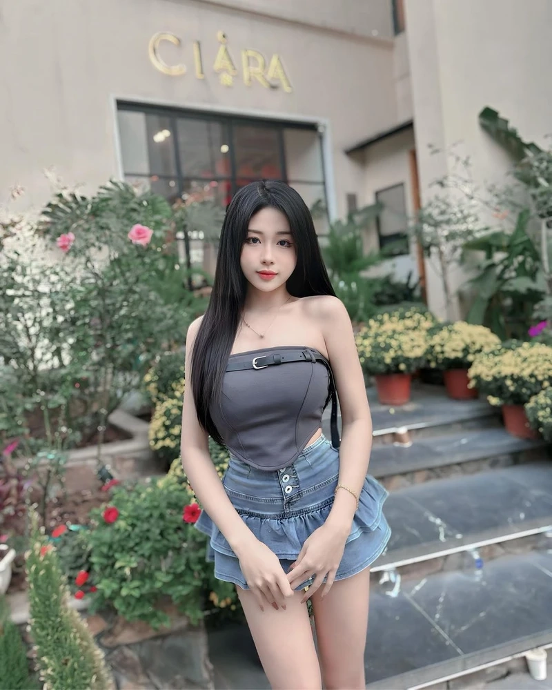 Ngắm gái xinh mặc váy ngắn, vẻ đẹp gợi cảm và dễ thương