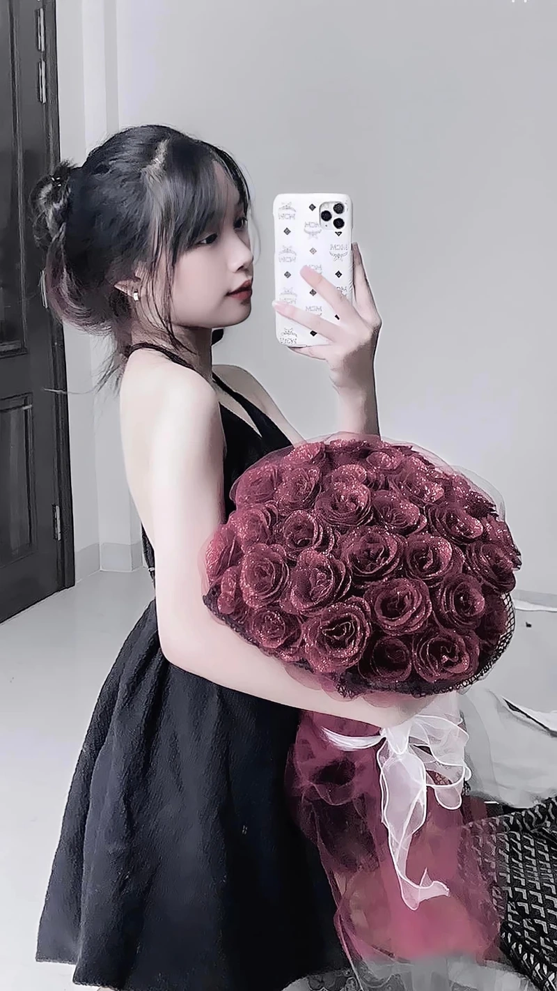 Gái xinh tóc ngắn ngang vai tạo phong cách năng động và trẻ trung