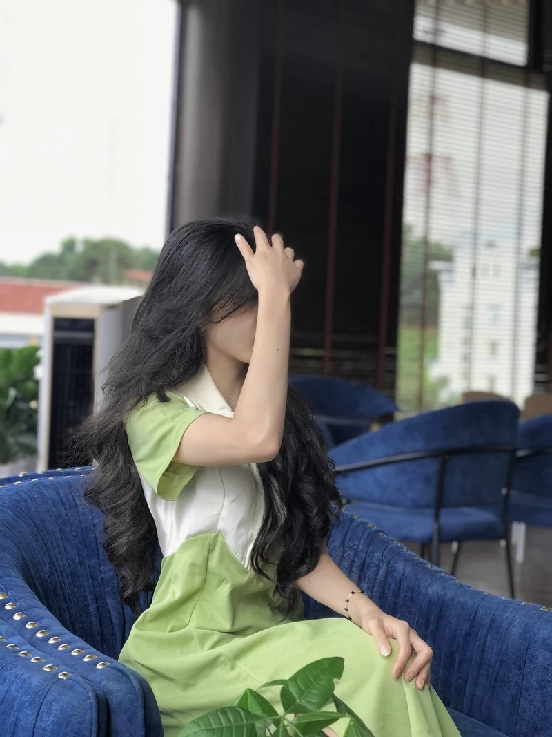 Tóc ngắn ngang vai tôn lên vẻ đẹp thanh thoát và tự nhiên