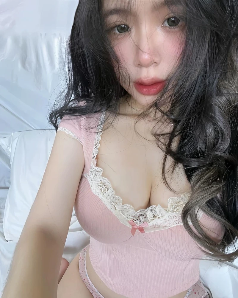 Gái xinh dáng ngon tạo nên vẻ đẹp thanh thoát và đầy cuốn hút